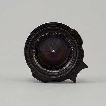 A black Leica Summilux 1:1.4 /35 Leitz  Lens no 2391303, Canada.