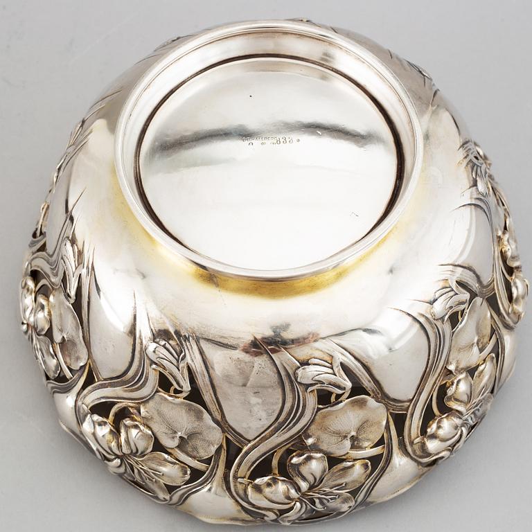 A Swedish early 20th century parcel-gilt silver bowl, mark of GCH, Stockholm 1902.