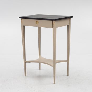 Side table, first half of the 20th century.