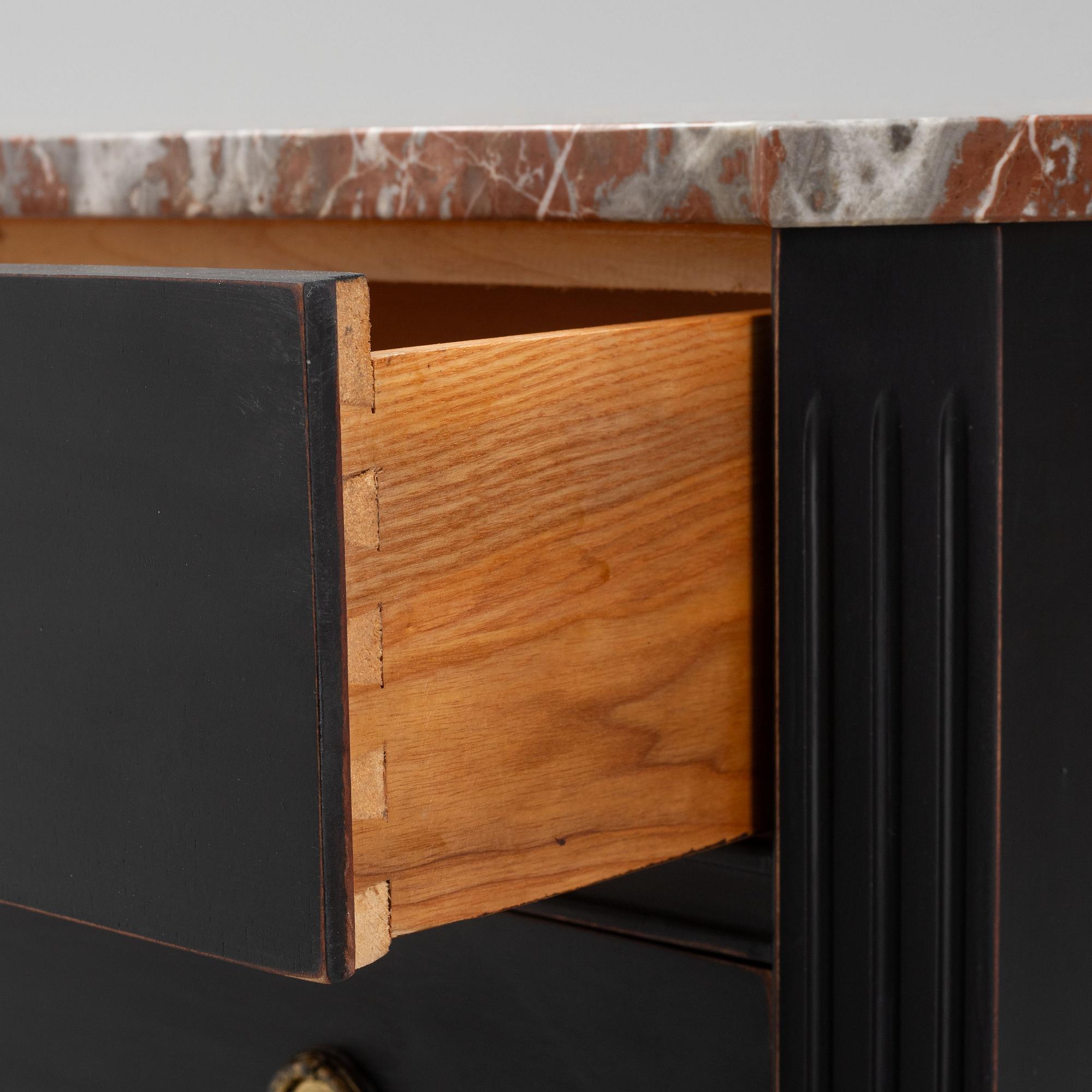 Byrå, gustaviansk stil, 1900-talets mitt.