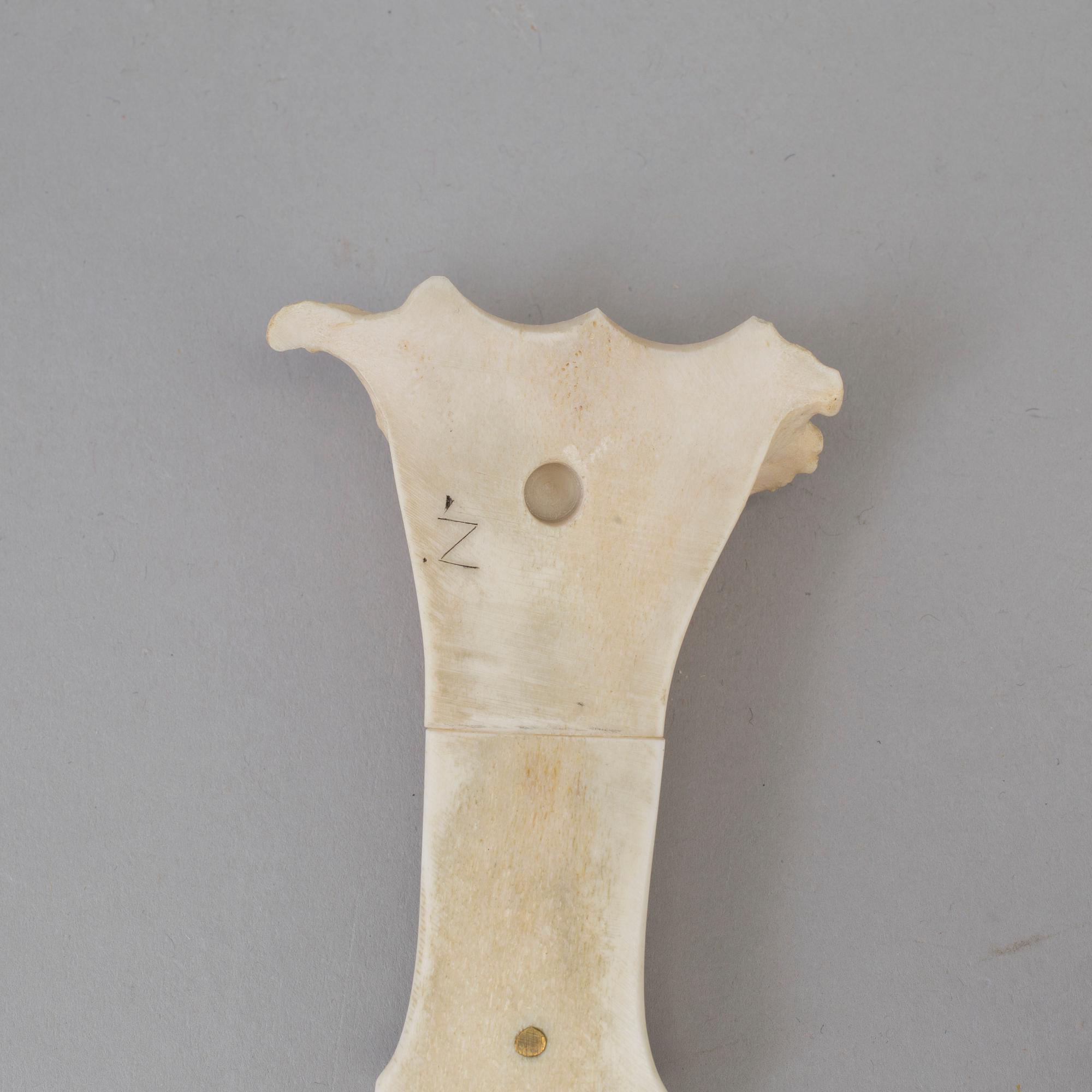 Eight Sami items, including John Nilsson, Araksuolo.