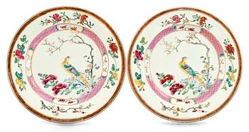361. A pair of enemalled plates, Qing dynasty, (Qianlong 1736-95).