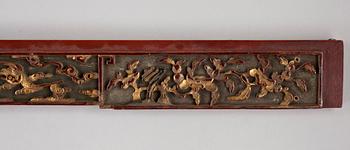 DÖRRÖVERSTYCKE, trä, Kina, 1900-talets början.