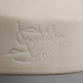 FIGURINER, 2 st, parian, Gustafsberg, omkring 1900.