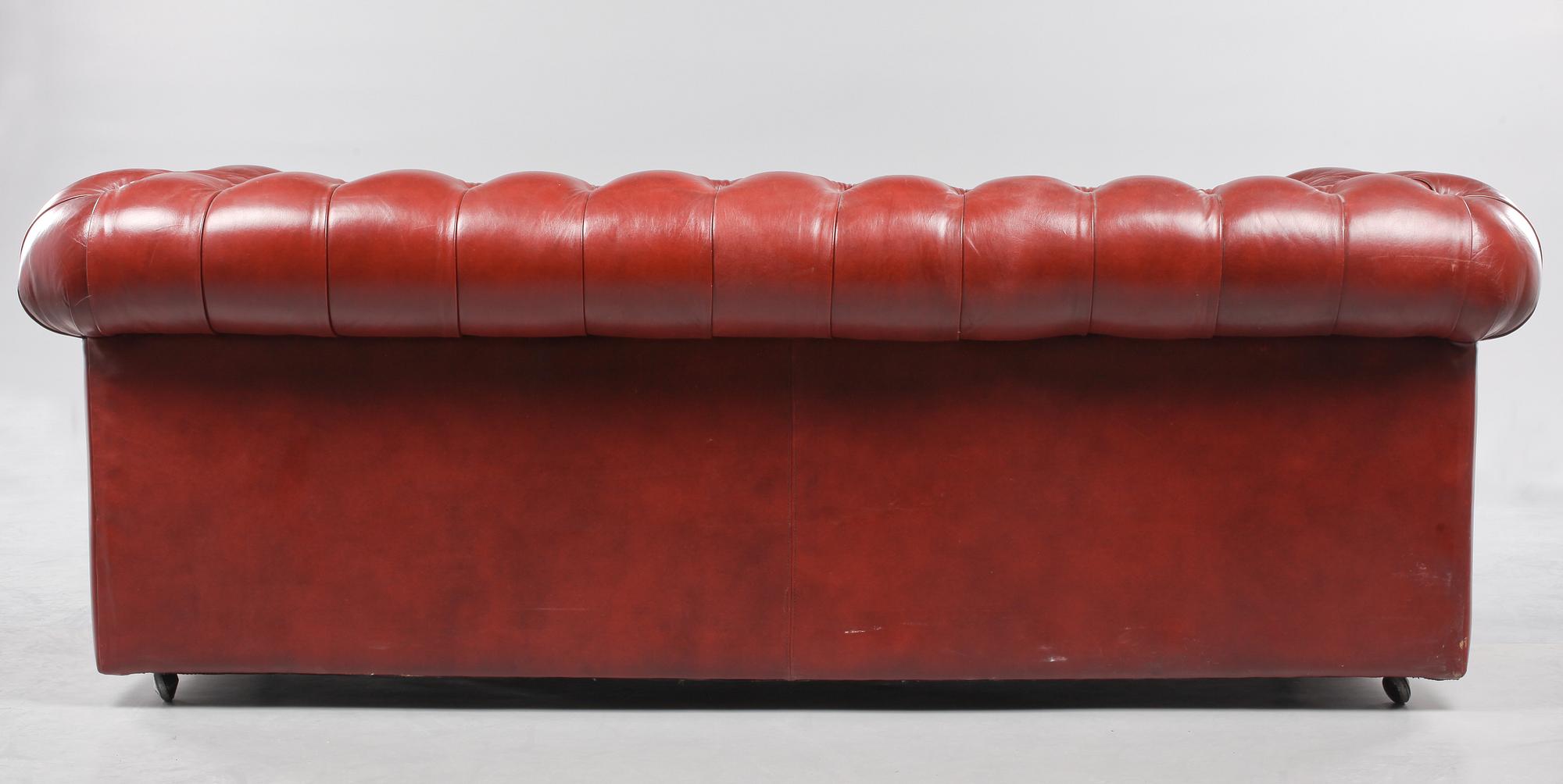 SOFFA, Chesterfield-modell, 1900-talets sista del.