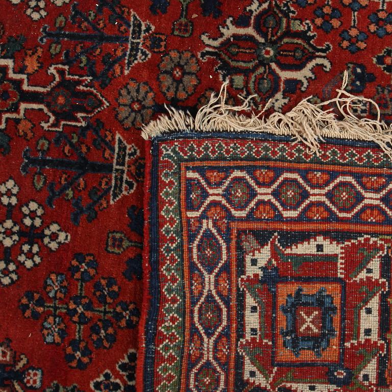 MATTA, Joshagan, old/semiantik, 300 x 218 cm.
