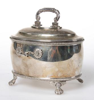 KAFFESERVIS, 3 delar, silver, delvis Carl Fredrik Hallengren, Malmö, 1917. Ca 1380 g.