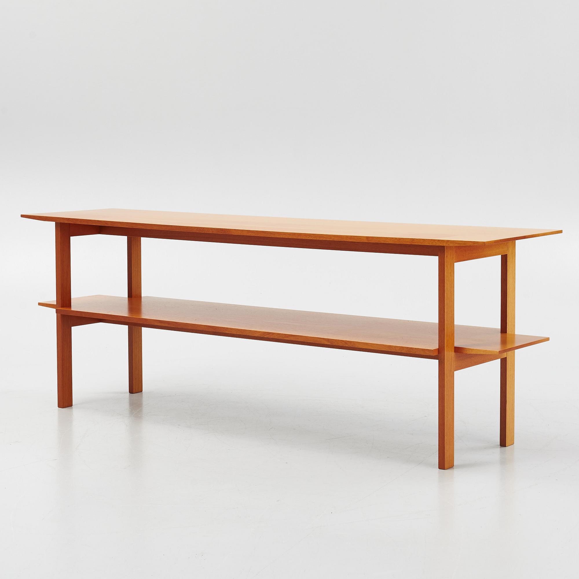 Josef Frank, biblioteksbord, modell 648, Firma Svenskt Tenn, efter 1985.