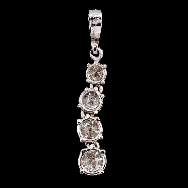 HÄNGE, 14 k vitguld, 4 briljantslipade diamanter tot ca 1.35 ct.