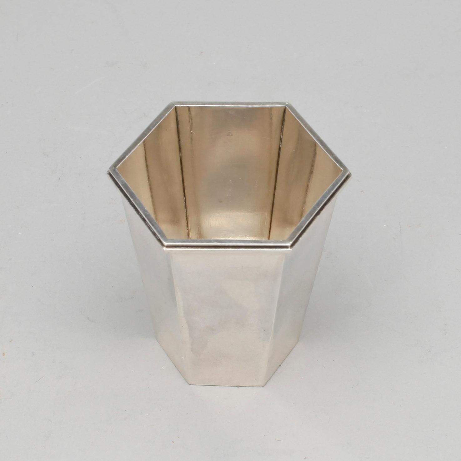 VAS, sterlingsilver, Wiwen Nilsson, Lund, 1944.