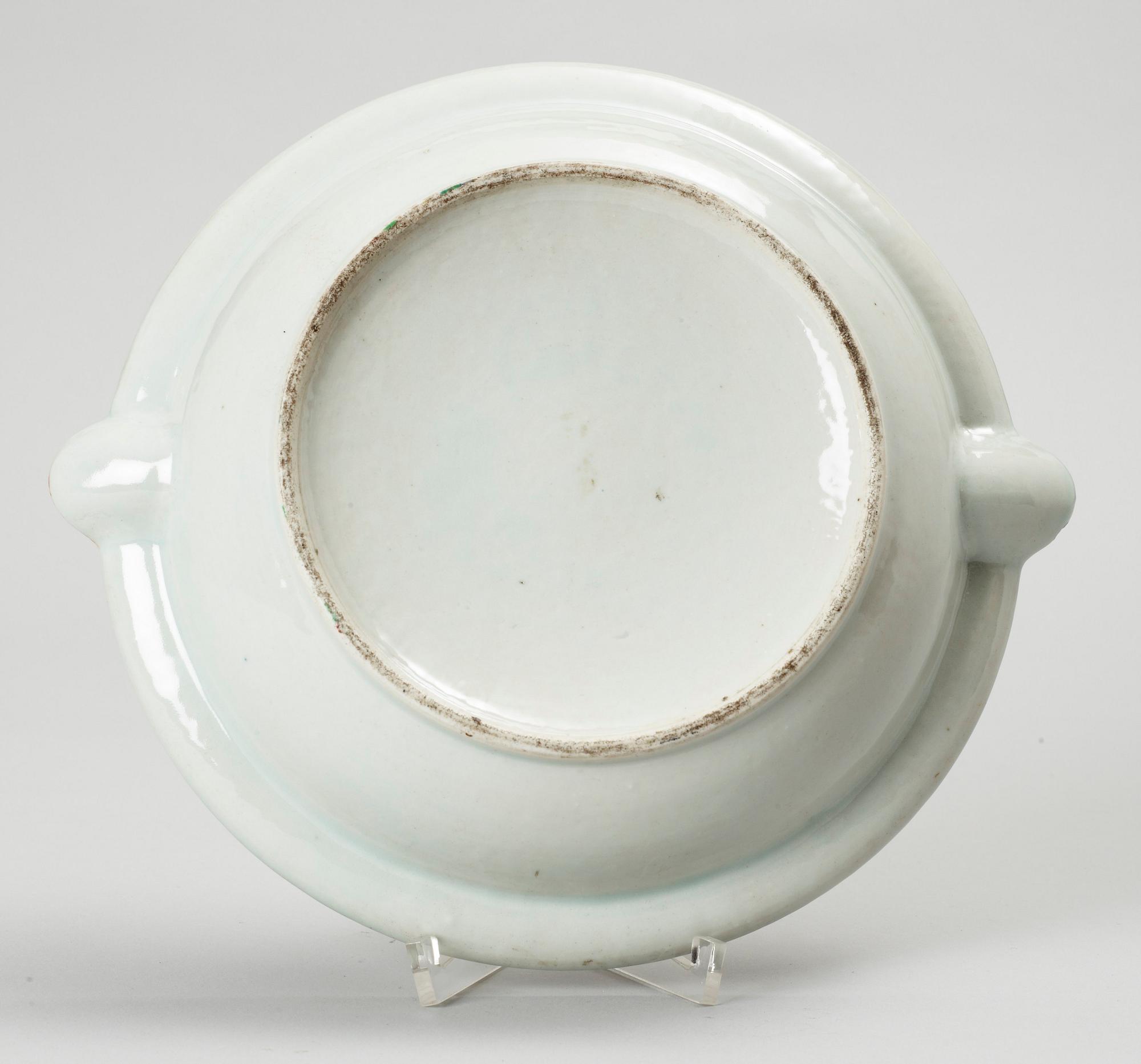 VÄRMETALLRIK, porslin. Kina. 1800-tal.