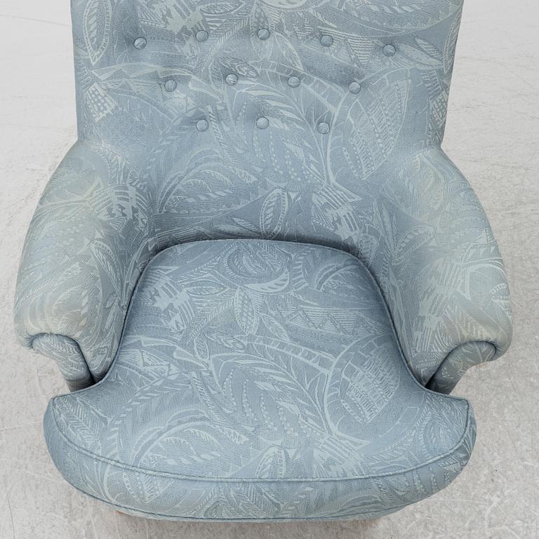 Carl Malmsten, a pair of easy chairs, OH Sjögren, end of the 20th century.