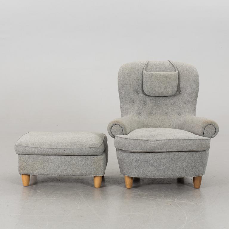 CARL MALMSTEN, fåtölj med fotpall, "Jättepaddan", sent 1900/2000-tal.