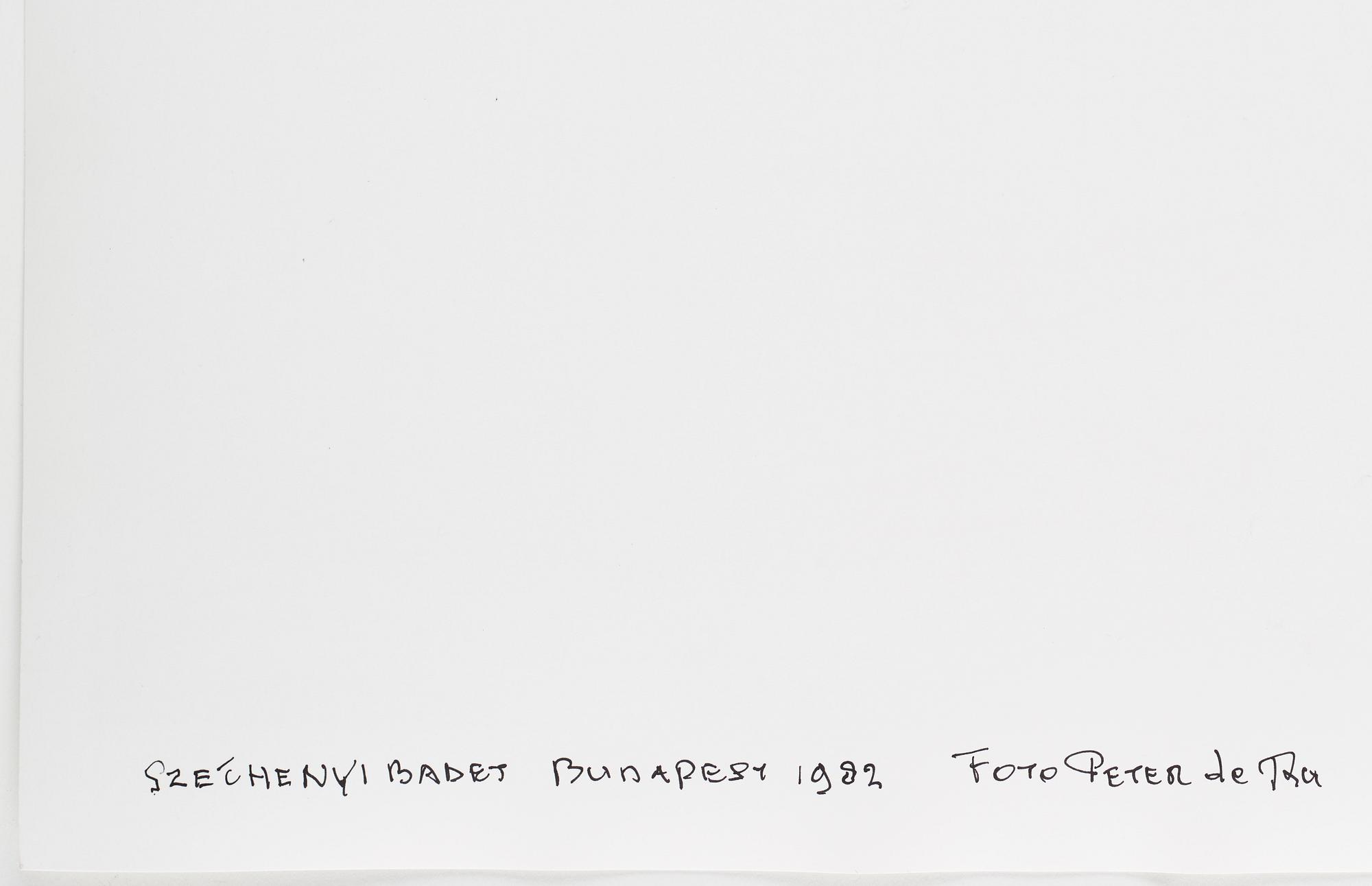 Peter de Ru, fotografi signerad a tergo.