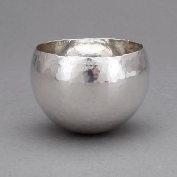SKÅL, sterling silver, Ray Urban, Stockholm, 1991. Vikt 131 g.