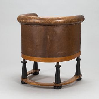 Arttu Brummer, a late 1920's armchair for Juho Konttinen Oy.