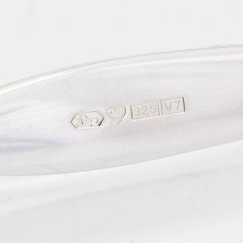 Tapio Wirkkala, a set of 'Tapio' sterling silver cake servers and 11 cake forks, Kultakeskus, Hämeenlinna 1971-74.