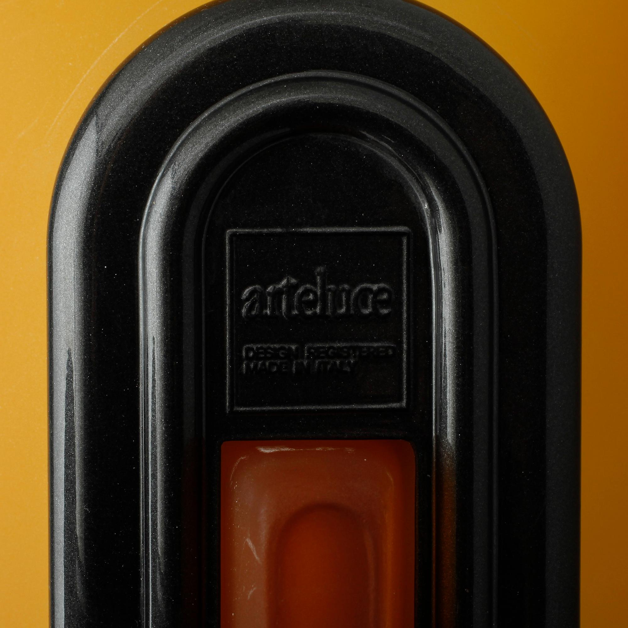 VÄGGLAMPA, "Jill", Perry King, Santiago Miranda & Gianluigi Arnaldi för Arteluce, 1990-tal.