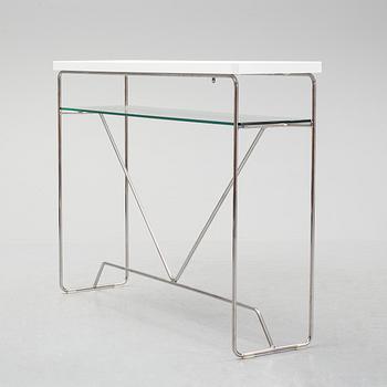 A 2ist century  occasional side table by Calligaris, Italy,