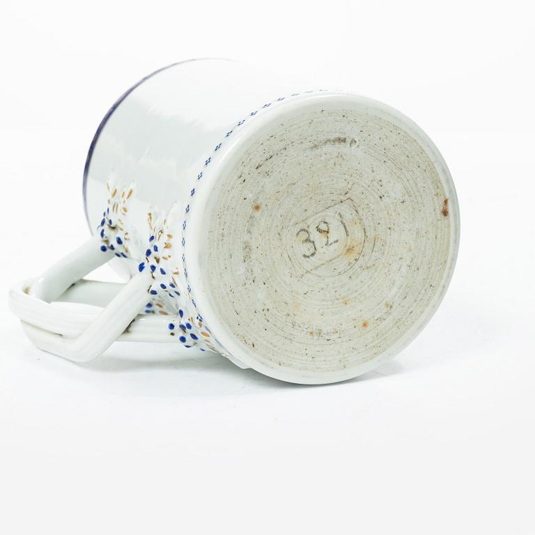 Mugg, porslin, Kina, Qingdynastin, Jiaqing (1796-1820).