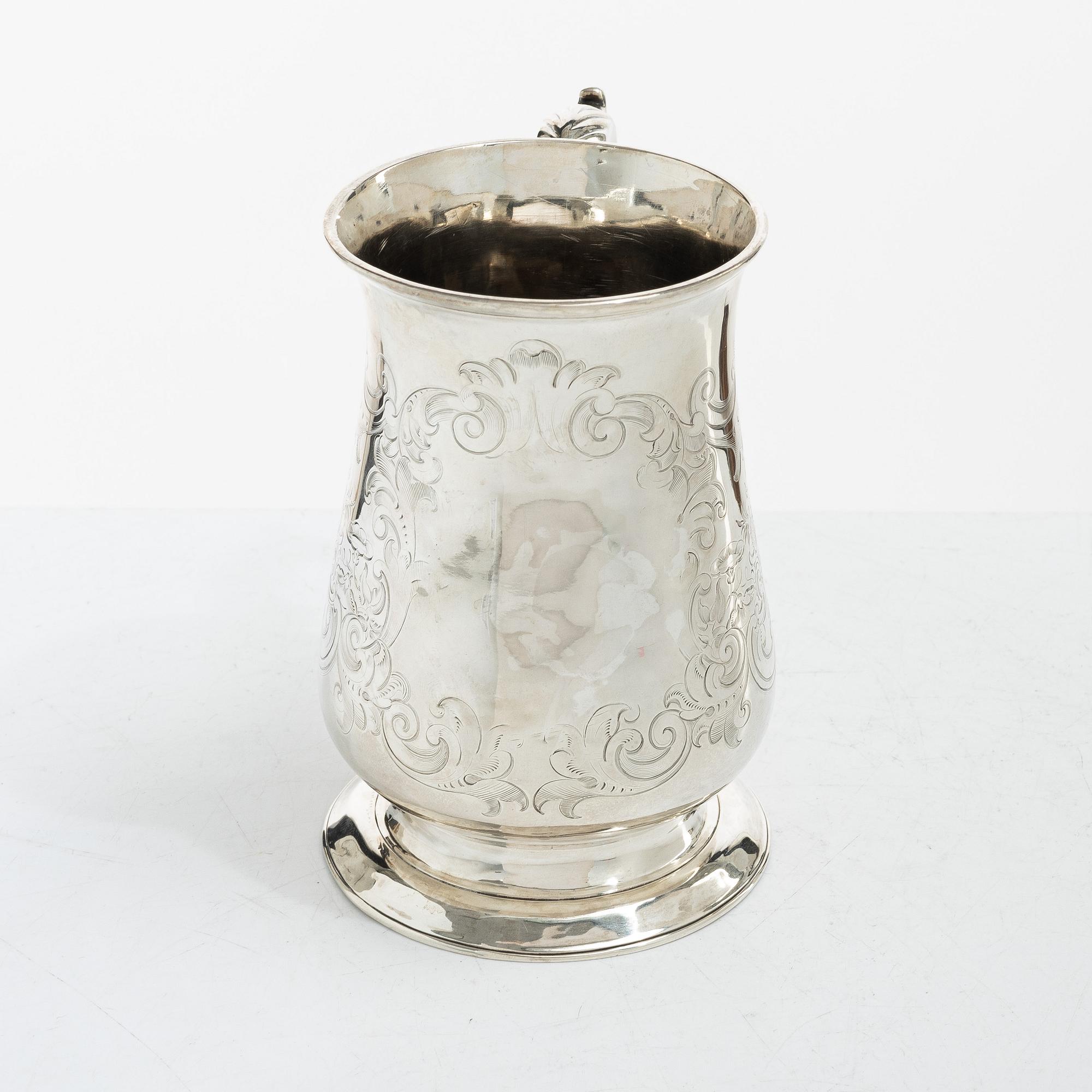 A British silver tankard, mark of John King, London 1773.