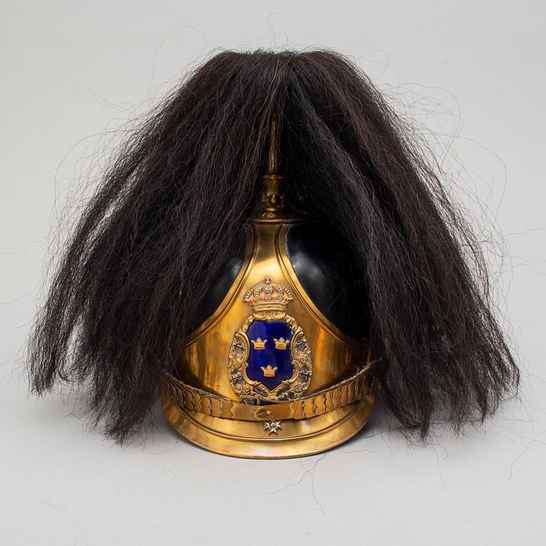 HJÄLM, svensk, m/1886 för dragonofficer, med plym.