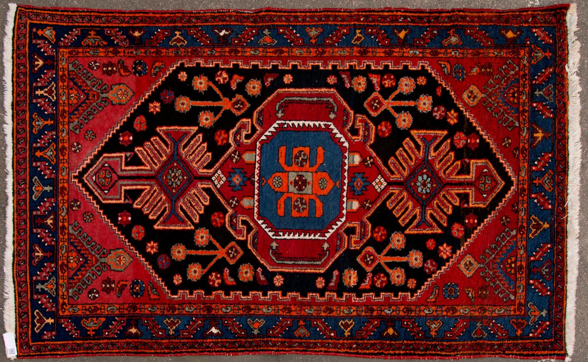 MATTA, orientalisk. Ca 133x207 cm.