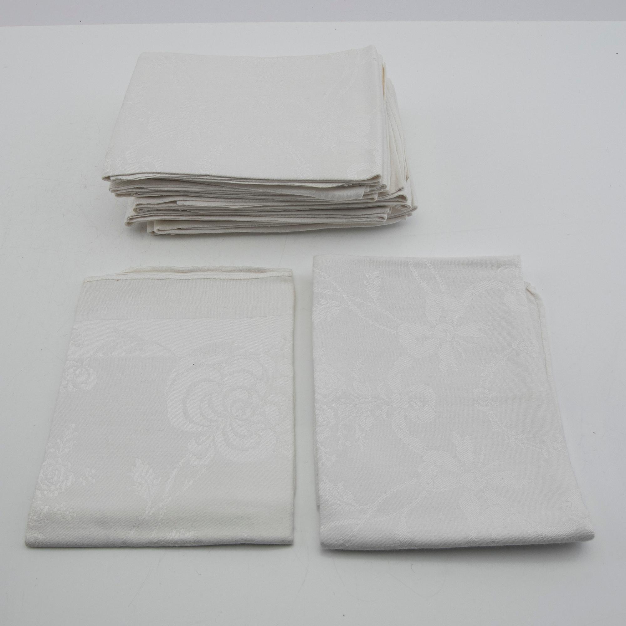 Napkins a total of 73 pcs damask various patterns first half of the 20th century.