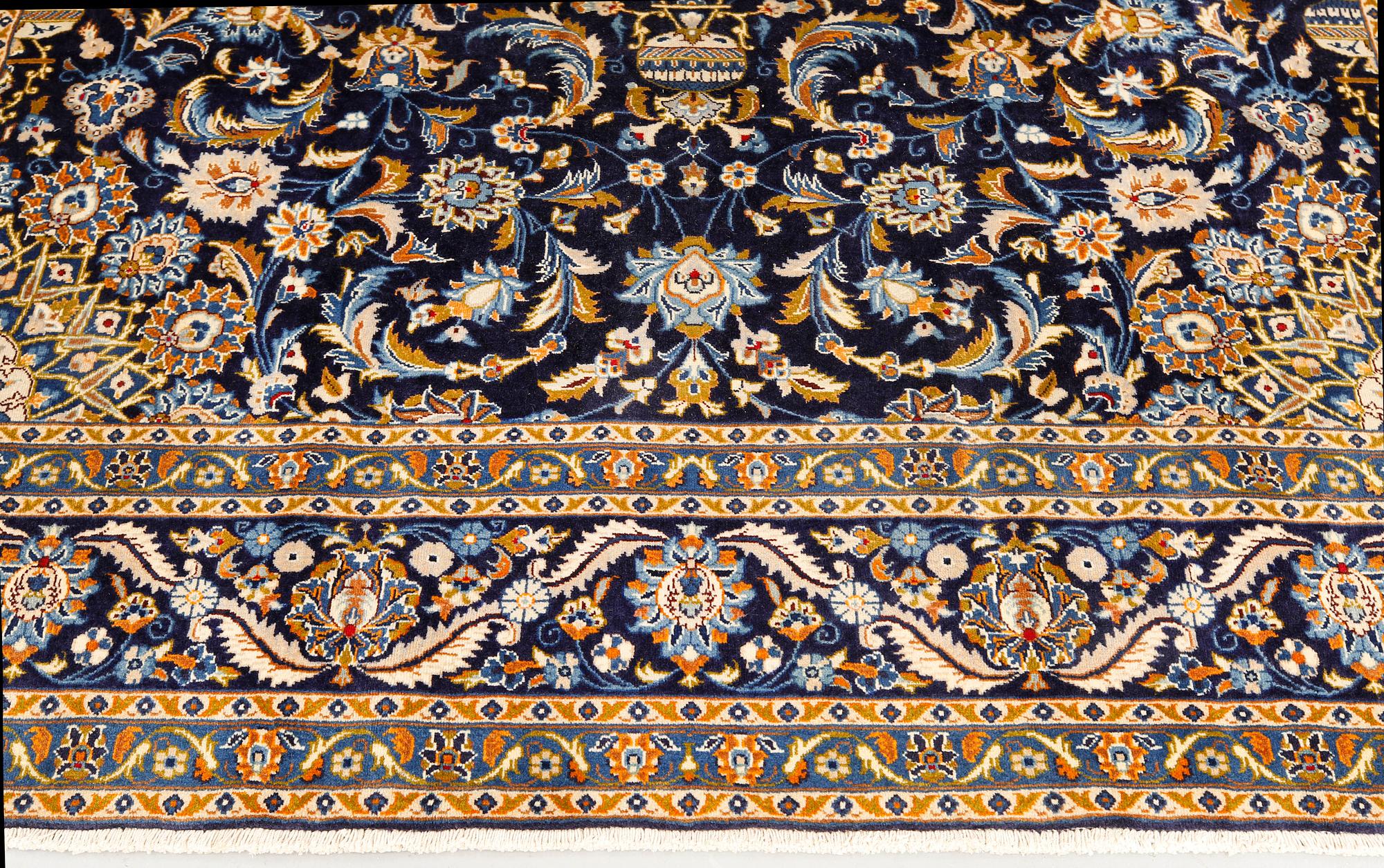 Matta, Kashmar 333 x 252 cm.