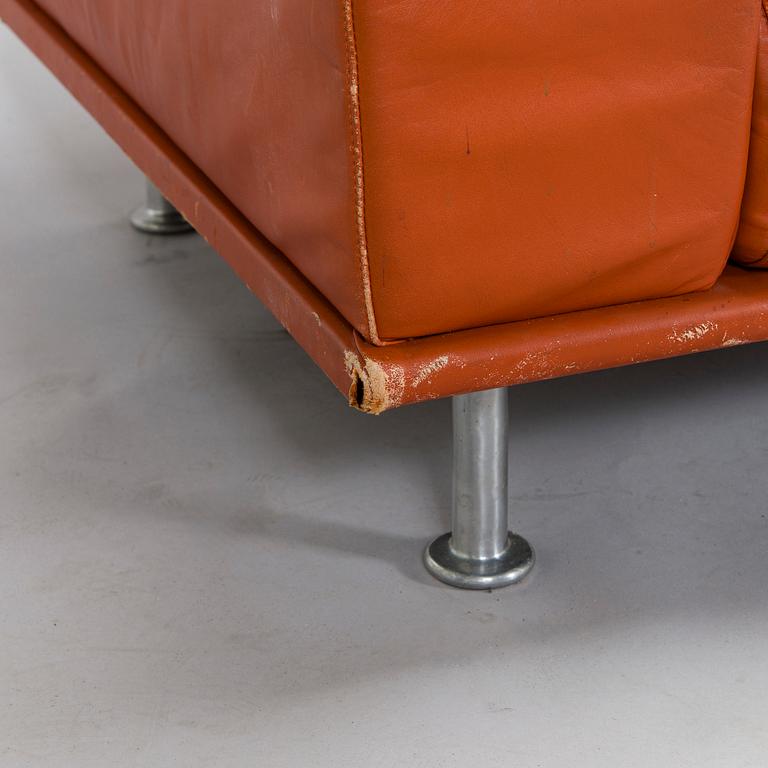 Yrjö Kukkapuro, nojatuoleja, pari, "Variaatio", tilaustyö, Haimi, 1970-luvun loppu.