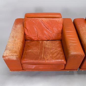 Yrjö Kukkapuro, nojatuoleja, pari, "Variaatio", tilaustyö, Haimi, 1970-luvun loppu.