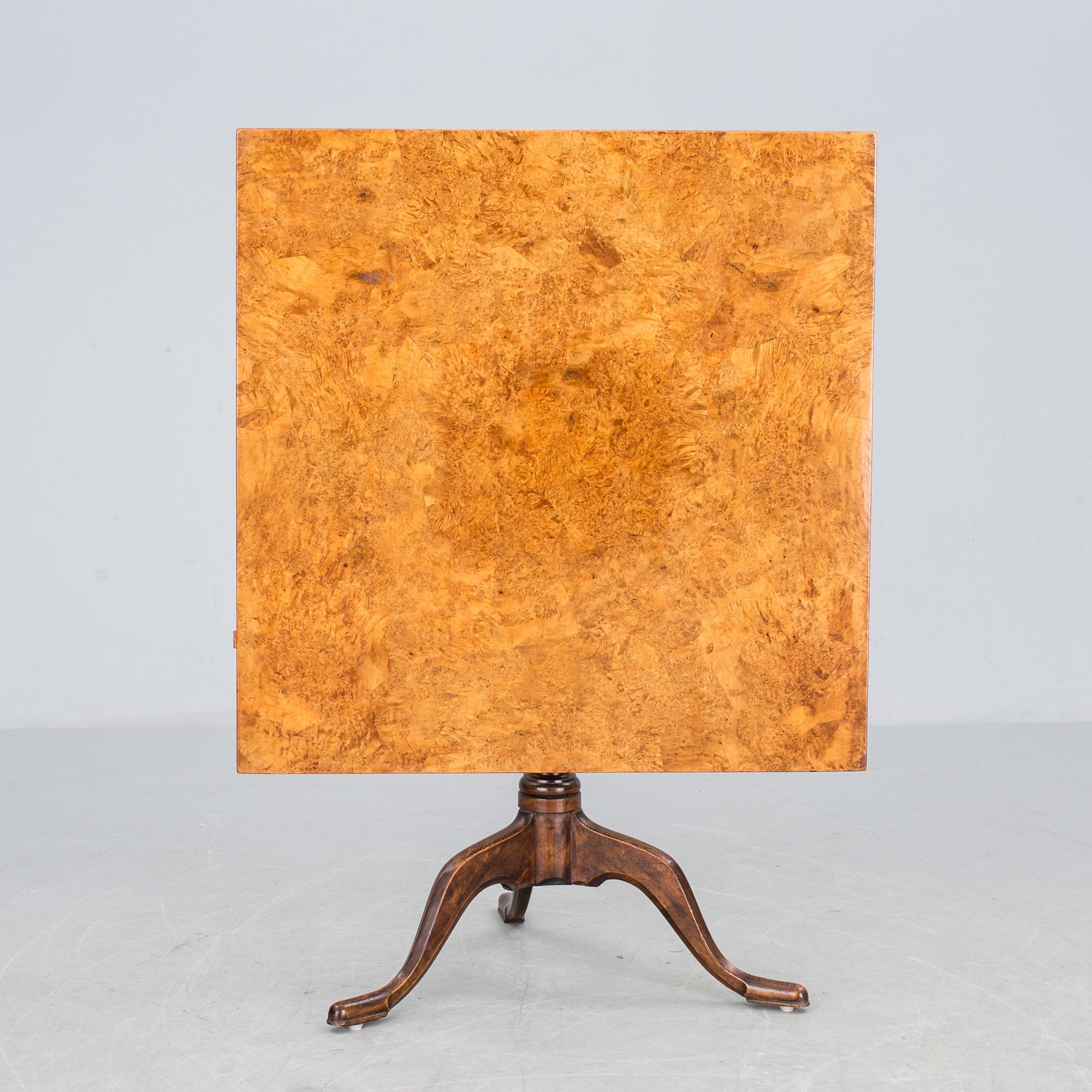 FÄLLBORD, Carl Hollst, Eskilstuna. 1800-talets början.