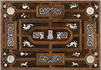 BORD, Barock/barockstil, bl a 1700-tal.