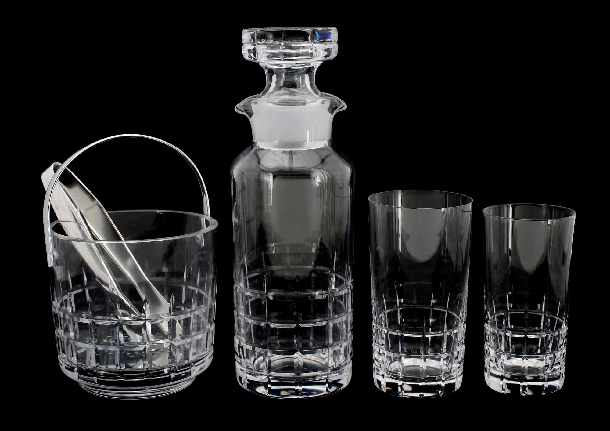 SERVISDELAR, 15 st, glas, Vicke Lindstrand, "City", Kosta.