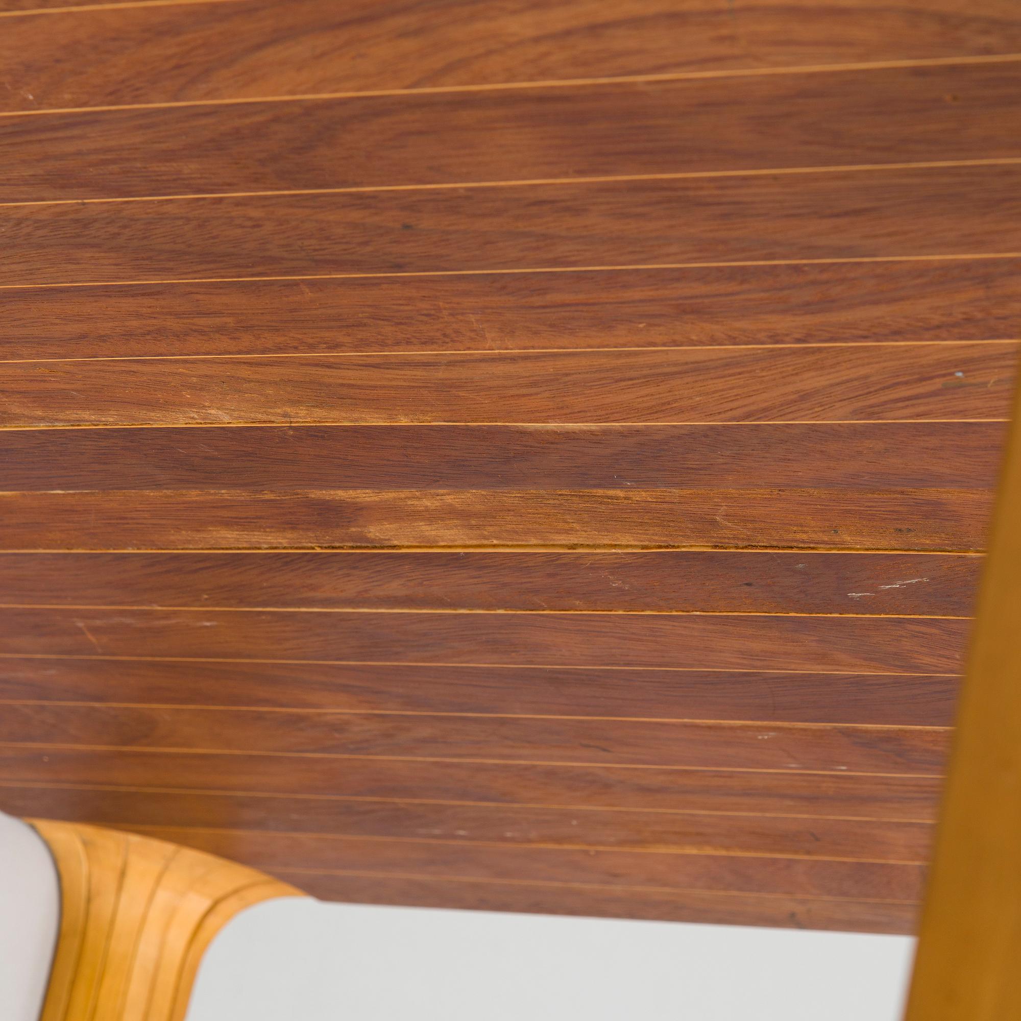 Alvar Aalto, soffbord, modell MX800B för Artek, 1960-tal.