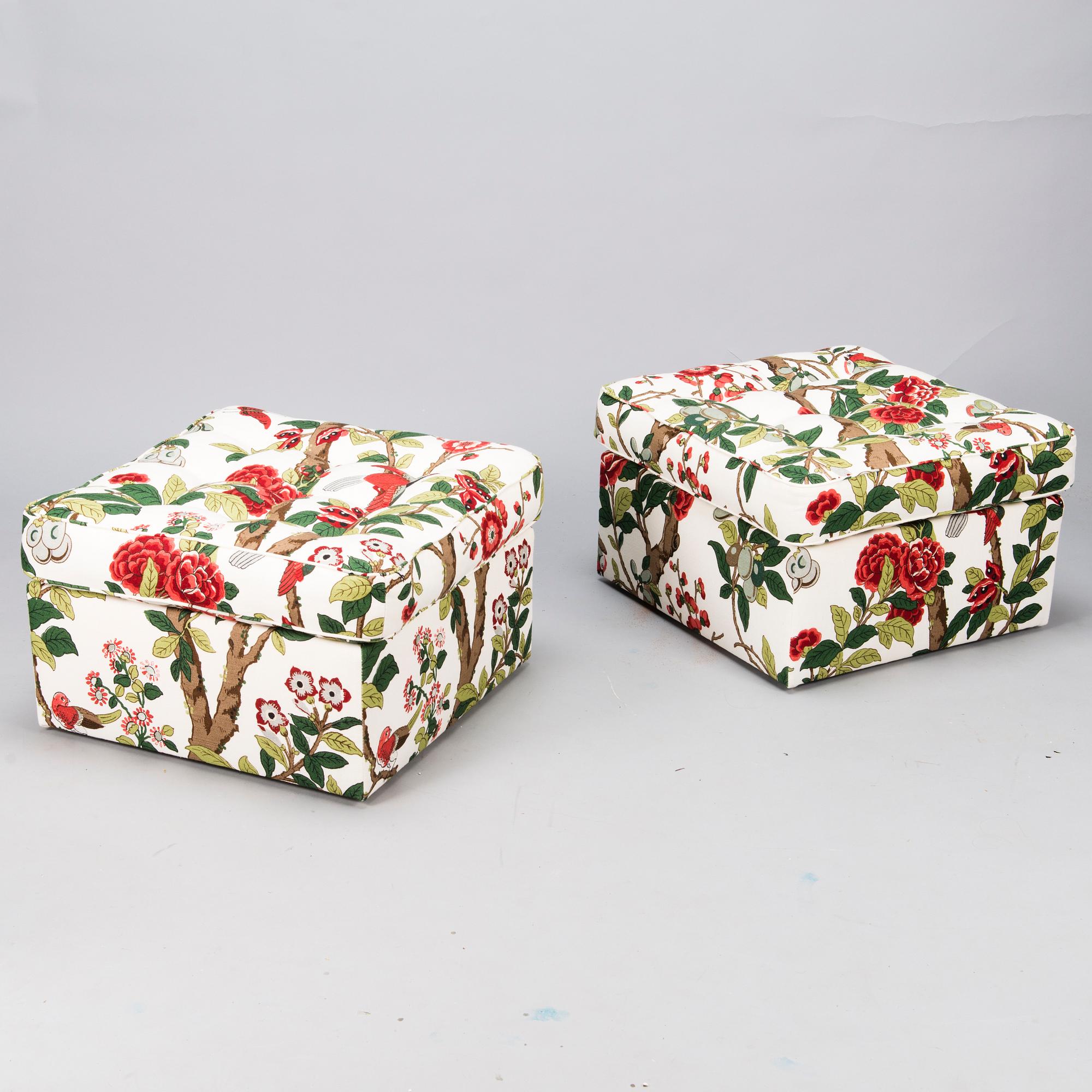 A PAIR OF FOOTSTOOLS, Ikea, tyg Josef Frank Svenskt Tenn. - Bukowskis