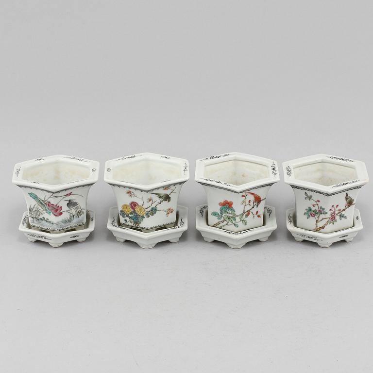 YTTERFODER, 4 st, porslin, Kina, 1900-tal.