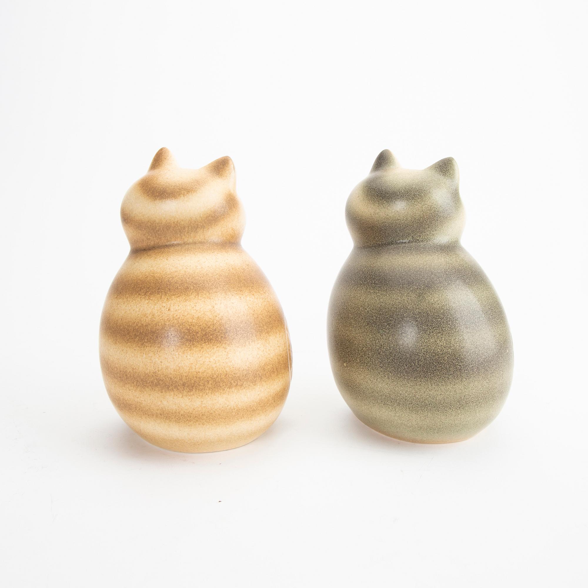 Lisa Larson, figuriner  2 st stengods.