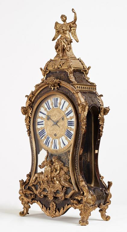 A French Régence mantel clock by Etienne Le Noir, active in Paris 1740.