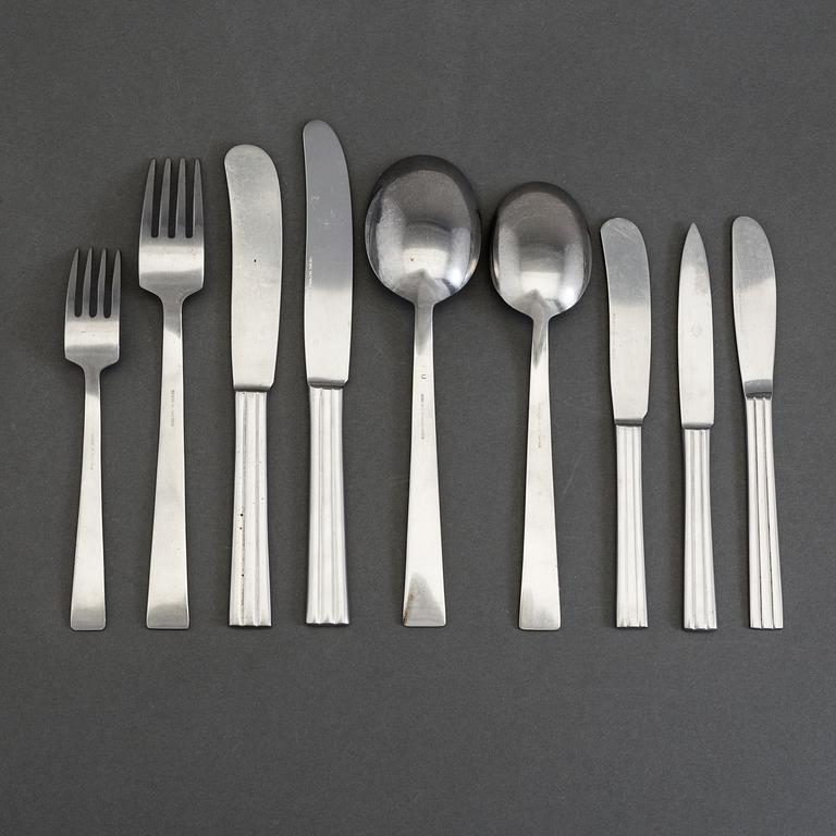 A set of 100 pieces stainless steel flatware "Thebe" design Folke Arström for Gense, Sweden 1950-60.