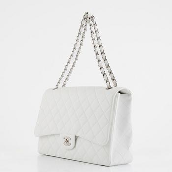 Chanel, väska, "Caviar Jumbo Classic Flap Bag", 2009-2010.