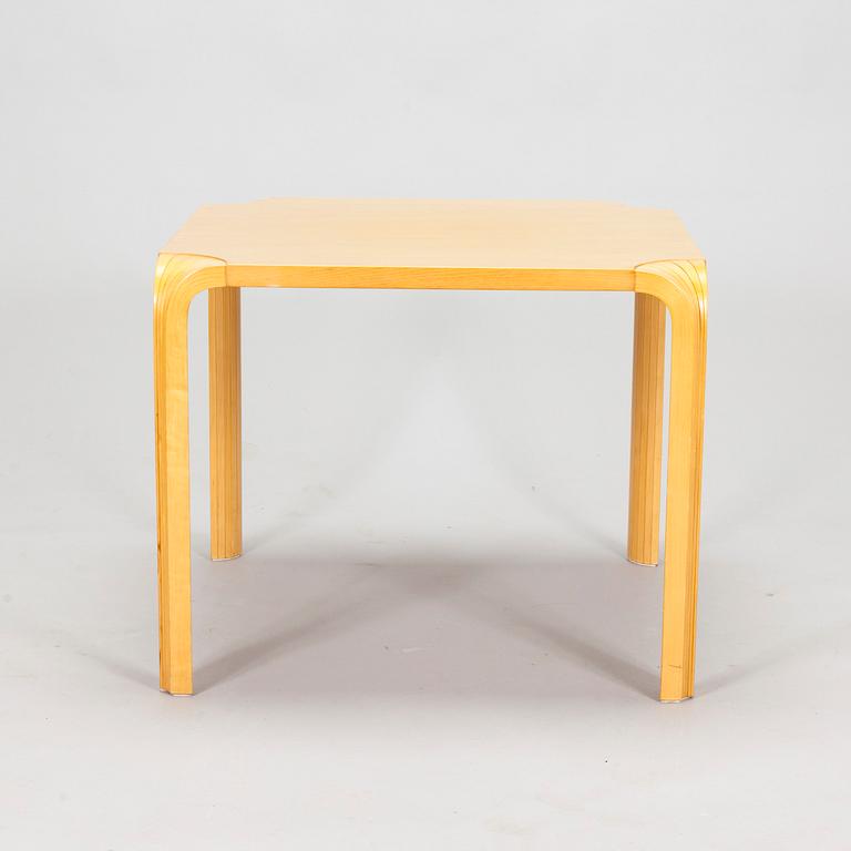 Alvar Aalto, soffbord, modell MX 800C, Alvar Aalto, Artek.