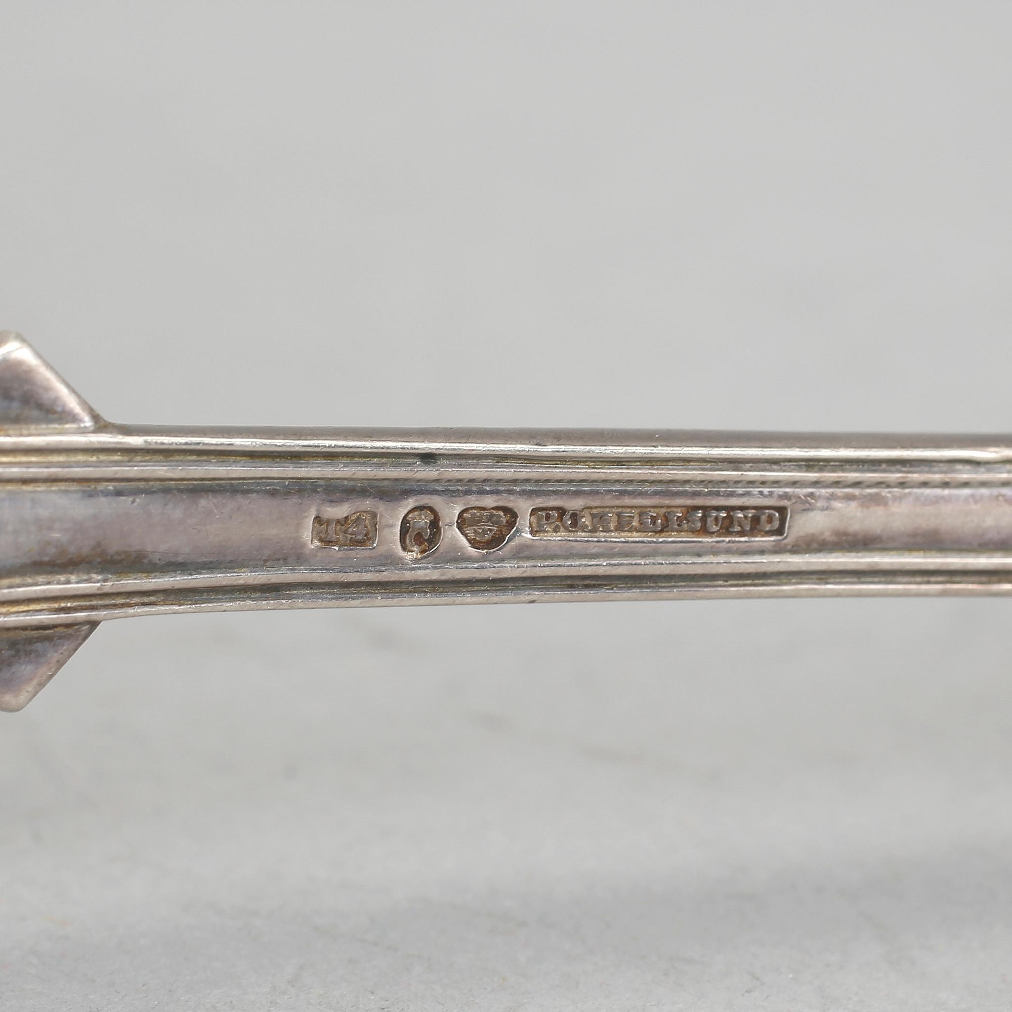 PARTI SILVERBESTICK, 18 delar, 1800-/1900-tal. Total vikt ca 1492 gram, vikt inkl kniv med metallblad.
