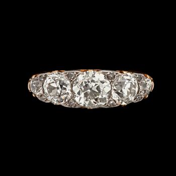1042. An old-cut diamond ring. Total carat weight circa 2.50 cts.