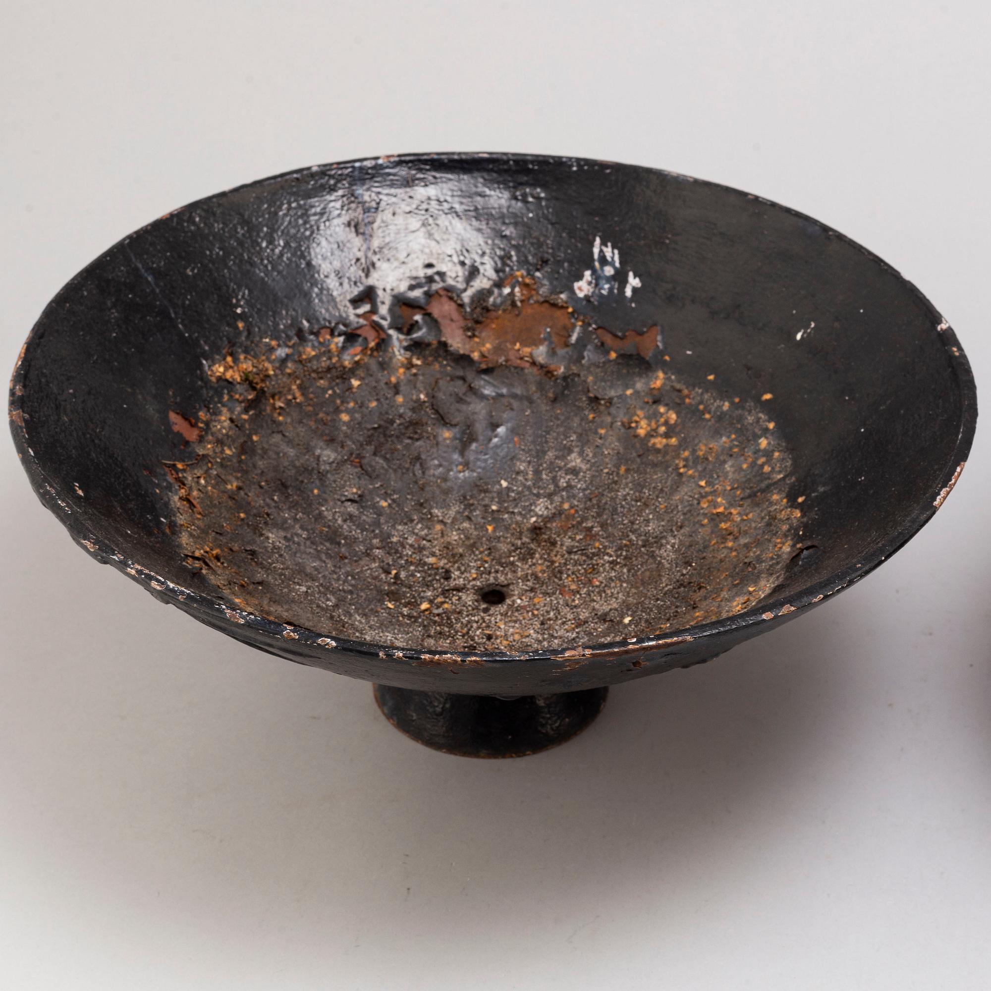 OLOF HULT, trädgårdsurnor, ett par, "Mikrokosmos", Näfveqvarns Bruk.