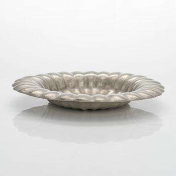 Estrid Ericson, dish, model "A 28", pewter, Svenskt Tenn, Stockholm 1925.