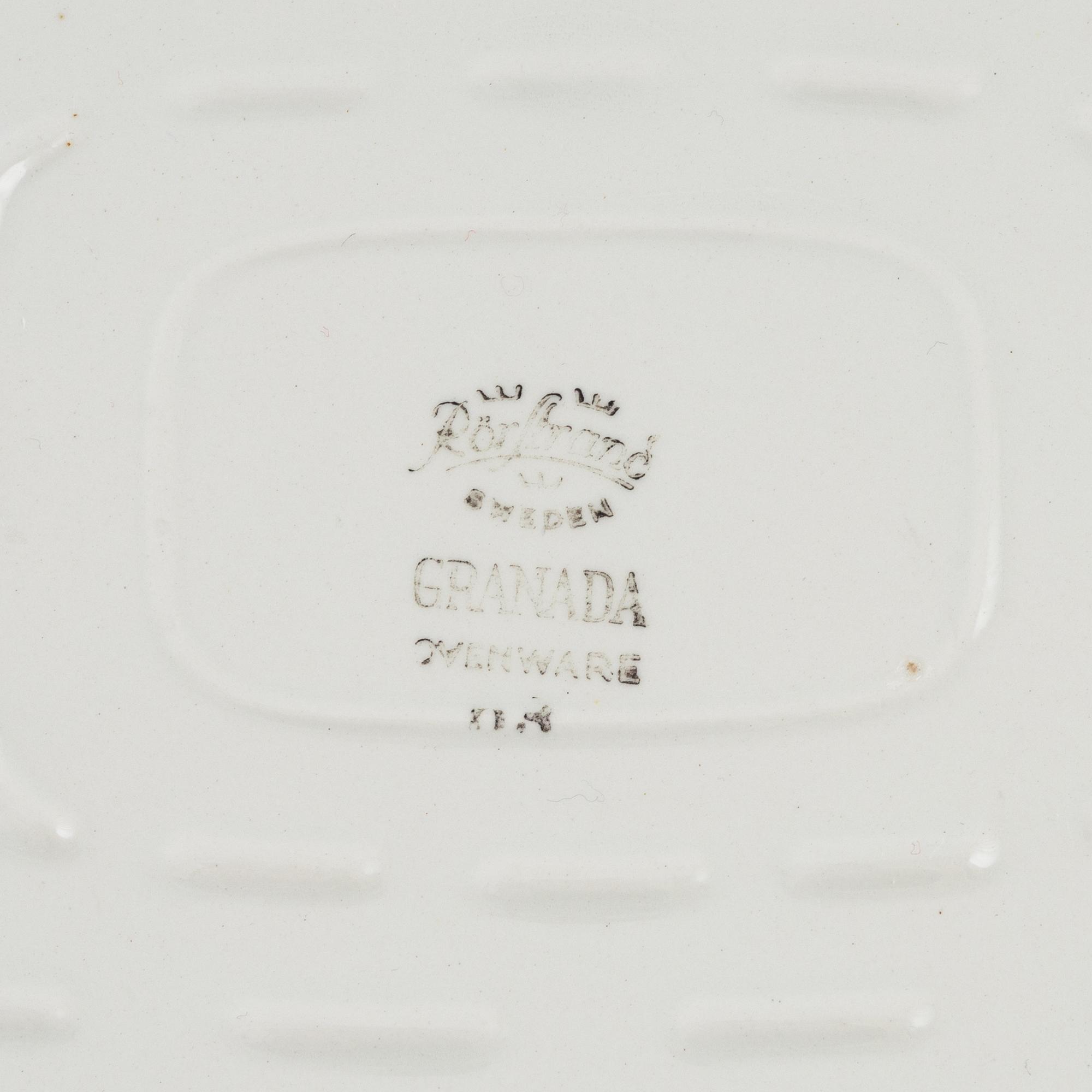A set of 6 pieces service parts by Marianne Westman for Rörstrand, Sweden. Mid-20th century.