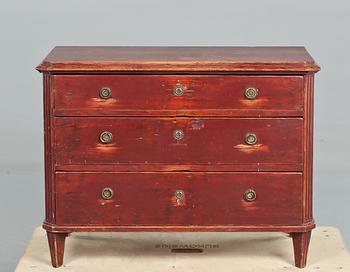 BYRÅ, sengustaviansk, omkring år 1800.