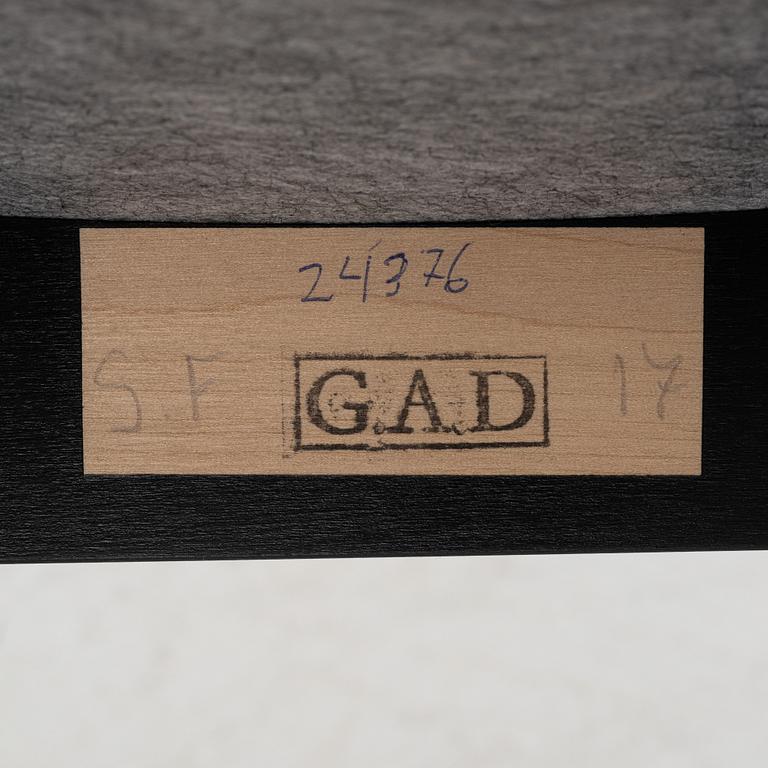 GAD, tre stolar samt en pall, modell "Fole" samt "Endre", samtida.