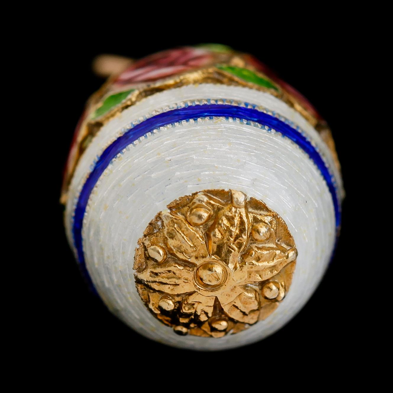 HÄNGE, 14 k guld, emalj, Ryssland. Vikt ca 7,9 g.